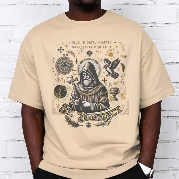 T-shirt à manches courtes Christianartworkshop style classique avec la bénédiction de saint Benoît - image 6