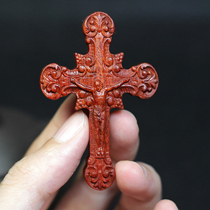 Christianartworkshop Collier pendentif crucifix de style classique en bois de rose avec volutes et ornements sacrés - image 3