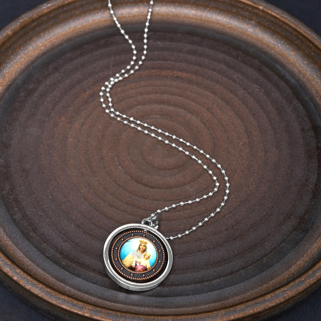 Christianartworkshop Collier pendentif rotatif style rétro avec icône de Jésus, saint Benoît et la Vierge Marie - image 11