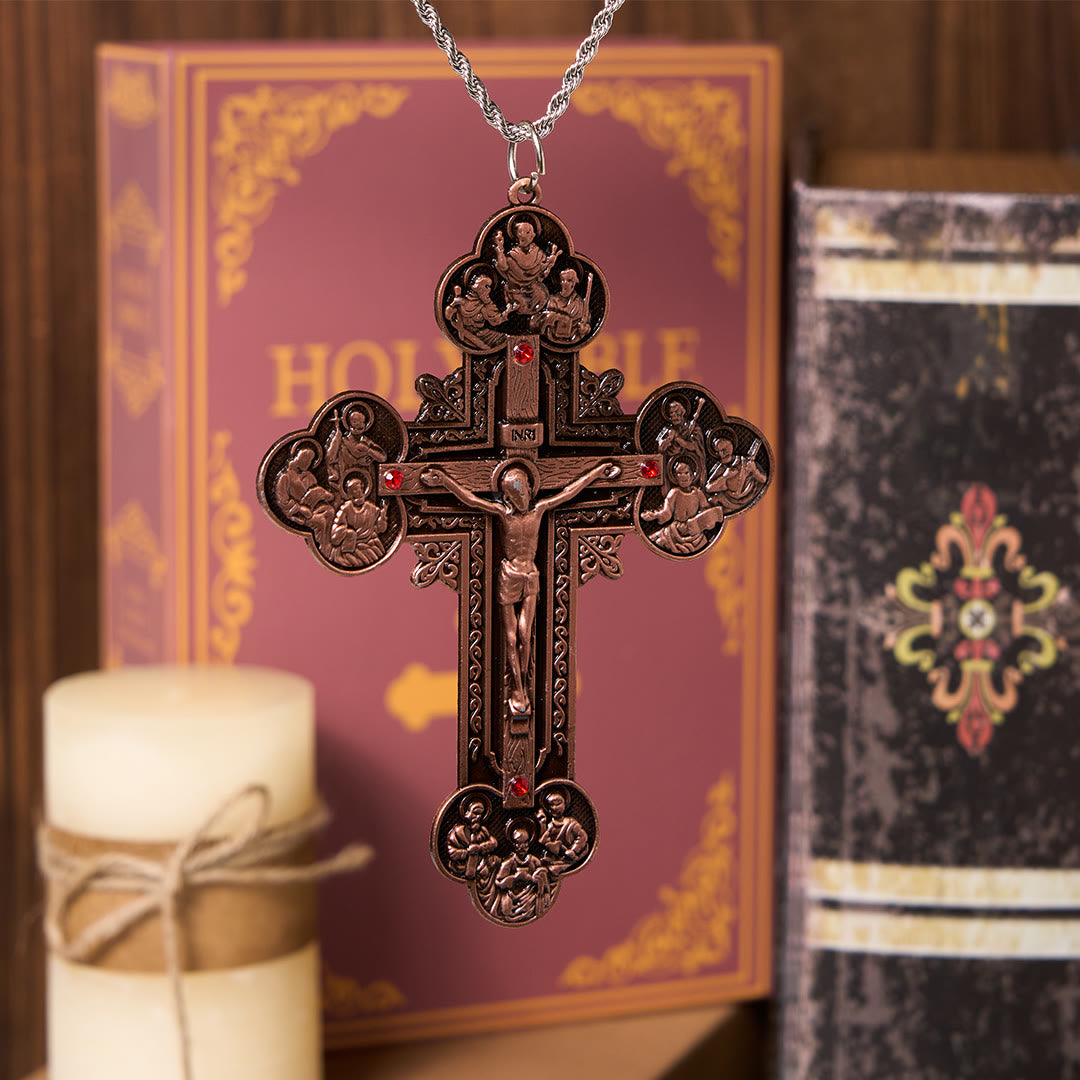 Christianartworkshop Collier pendentif orné d'un crucifix de style classique avec iconographie de la Toussaint et accents de pierres rouges - Cuivre - image 1