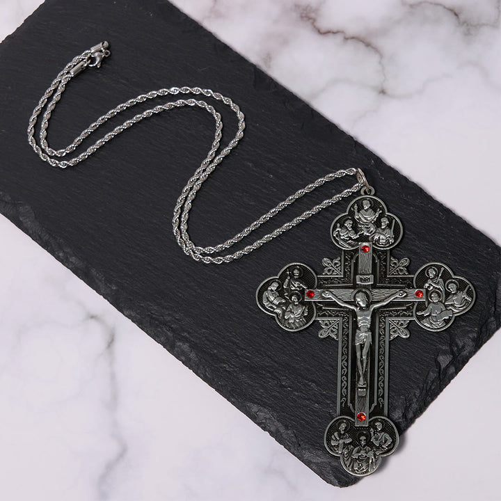 Christianartworkshop Collier pendentif orné d'un crucifix de style classique avec iconographie de la Toussaint et accents de pierres rouges - image 11