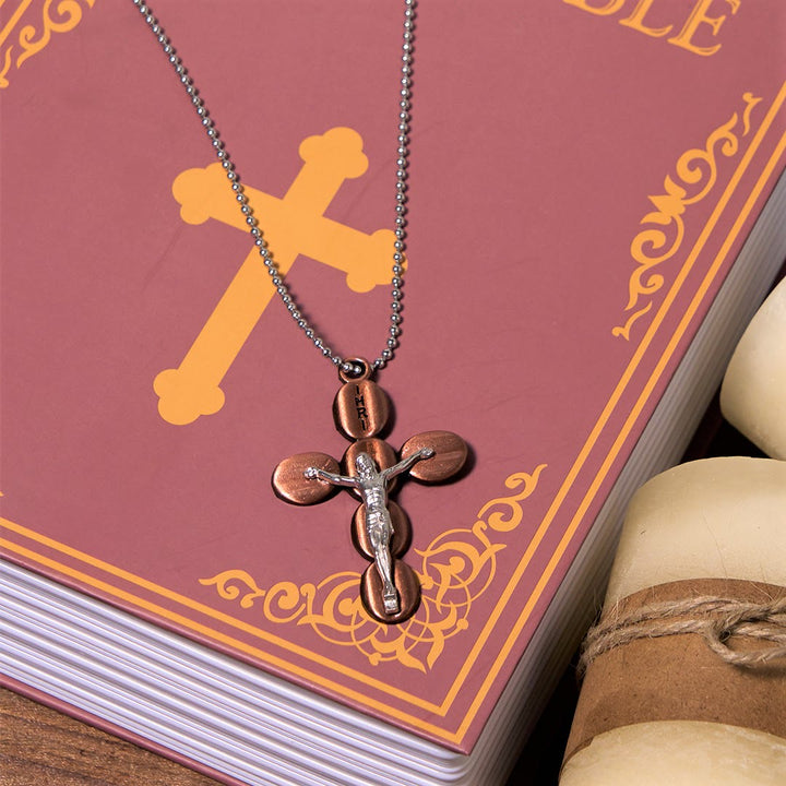 Christianartworkshop Collier pendentif amulette religieuse crucifix de style simple, symbole de protection et de religion - image 11