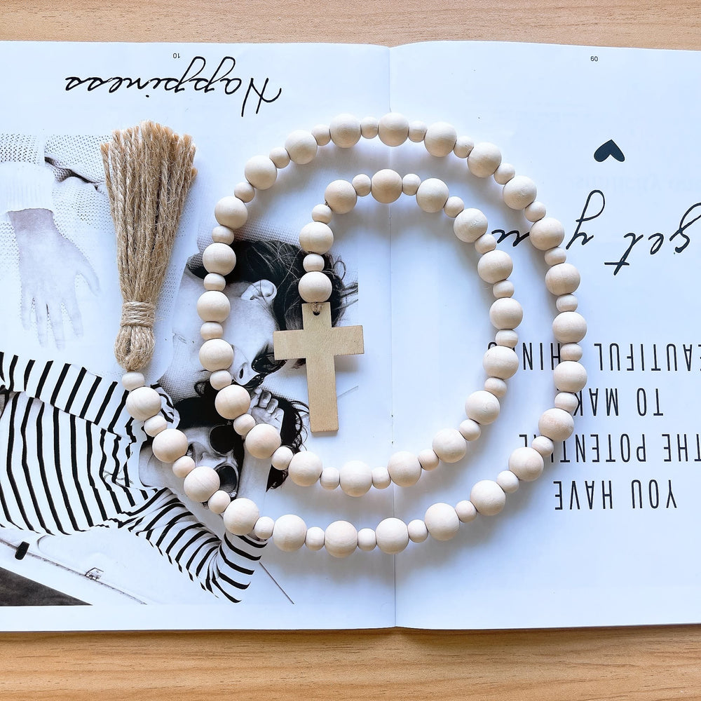 Christianartworkshop Décorations en perles de bois avec pompon en forme de croix, style rustique classique - image 1