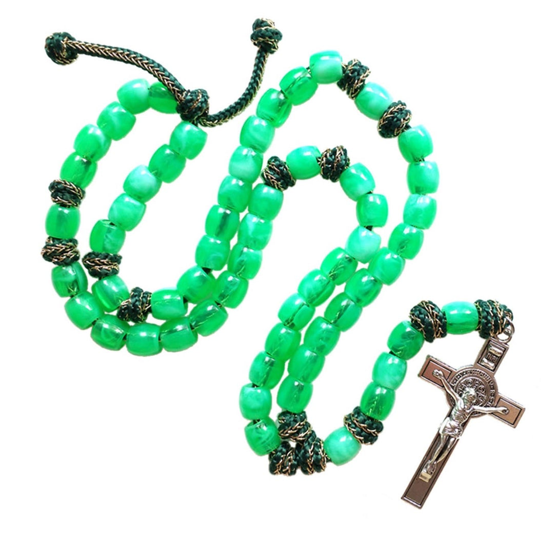 Christianartworkshop Crucifix de Saint Benoît en seau de 12 mm, chapelet en paracorde acrylique vert clair - image 3