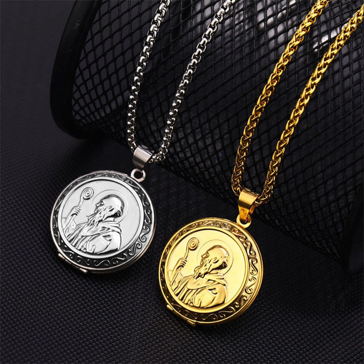 Christianartworkshop Collier pendentif médaillon double face gravé Saint Benoît, style classique - image 3
