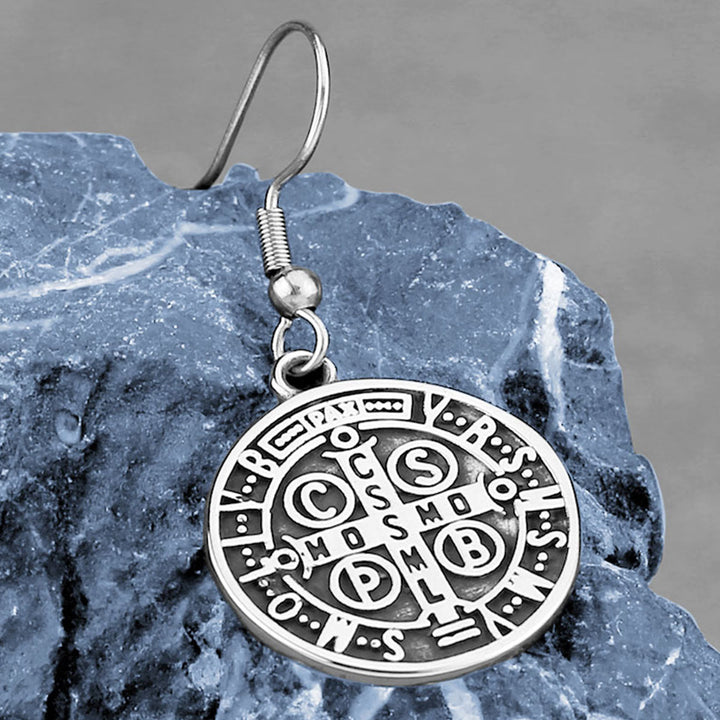 Boucles d'oreilles Christianartworkshop style classique, emblème gravé de saint Benoît, symbole de protection divine - Saint Benoît - image 0