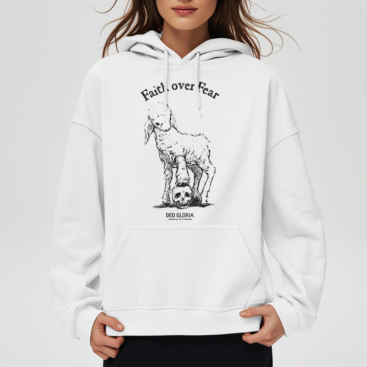 Sweat à capuche en polyester doublé polaire style agneau, avec citation Christianartworkshop « La foi plutôt que la peur ». - image 12