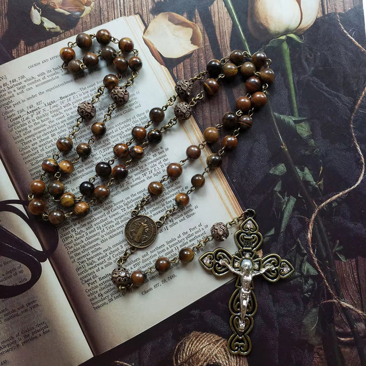Christianartworkshop Chapelet en alliage avec pierre ronde brune de 8 mm et crucifix, orné d'un pendentif Saint Benoît et d'une chaîne en pierre de 8 mm. - Saint Benoît et le Crucifix - image 0