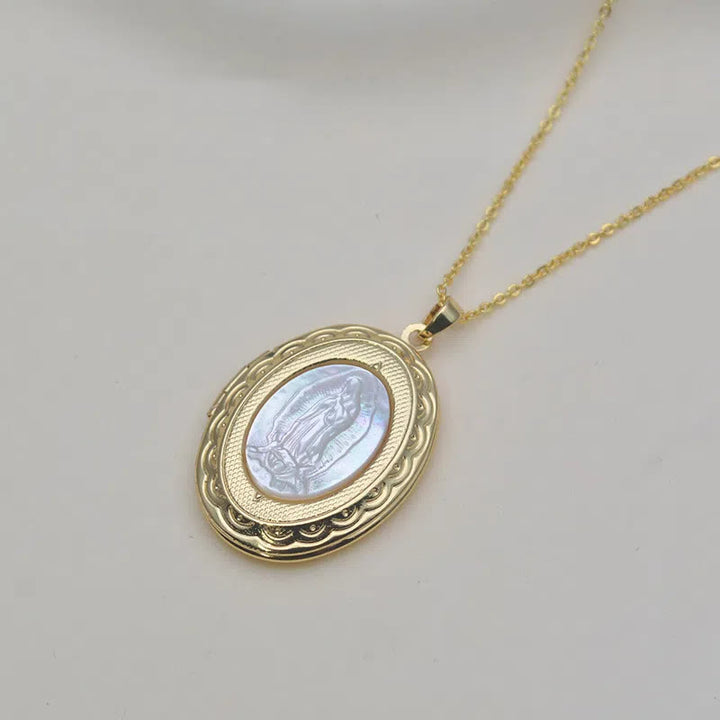 Christianartworkshop Collier pendentif médaillon style classique Notre-Dame de Guadalupe - image 2