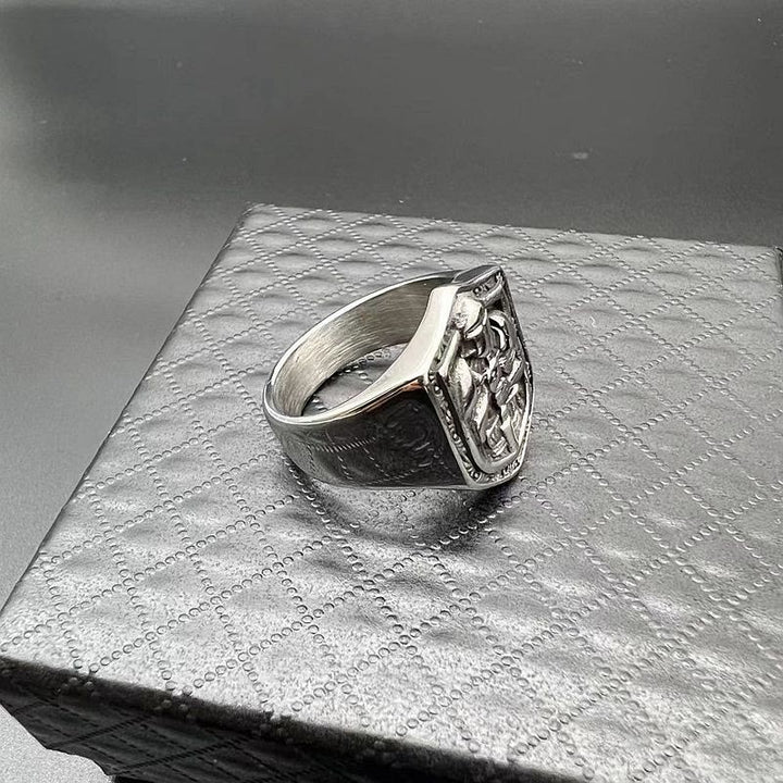 Bague de protection sacrée en forme de bouclier des croisades, style classique, de Christianartworkshop - image 6