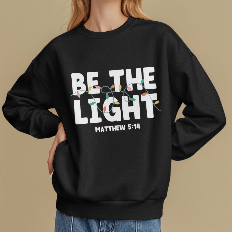 Sweat-shirt en polyester doublé polaire « Be The Light » de Christianartworkshop, style citation - image 7