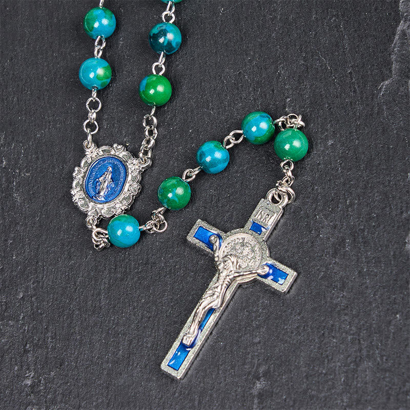 Christianartworkshop Médaille miraculeuse et crucifix en pierre ronde verte et bleue de 8 mm, chaîne en alliage, chapelet - image 6