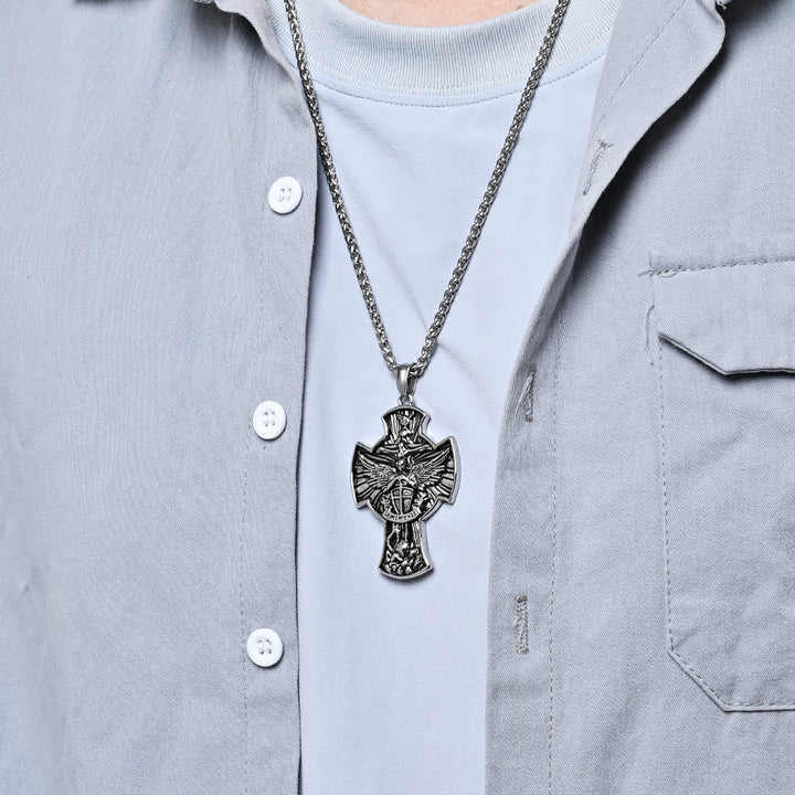 Christianartworkshop Collier pendentif Saint Michel Archange Gardien de la Foi, style classique - image 3