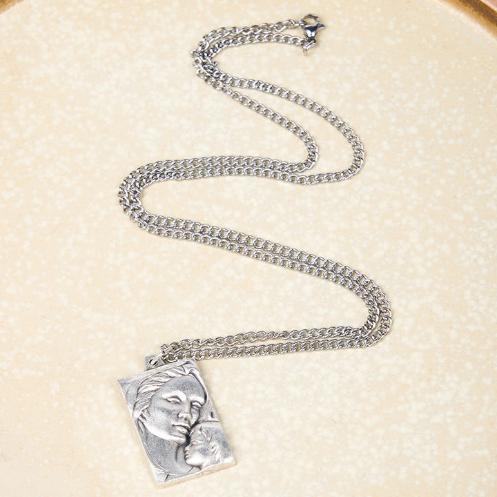 Christianartworkshop Collier pendentif amulette classique Vierge à l'Enfant en relief - image 2