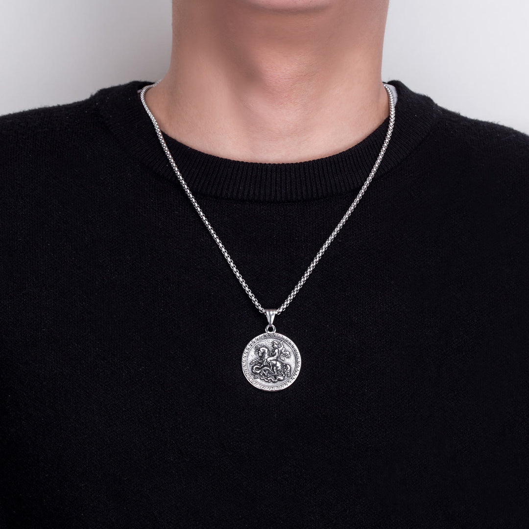 Christianartworkshop Collier pendentif Saint Georges tueur de dragon, style classique - image 2