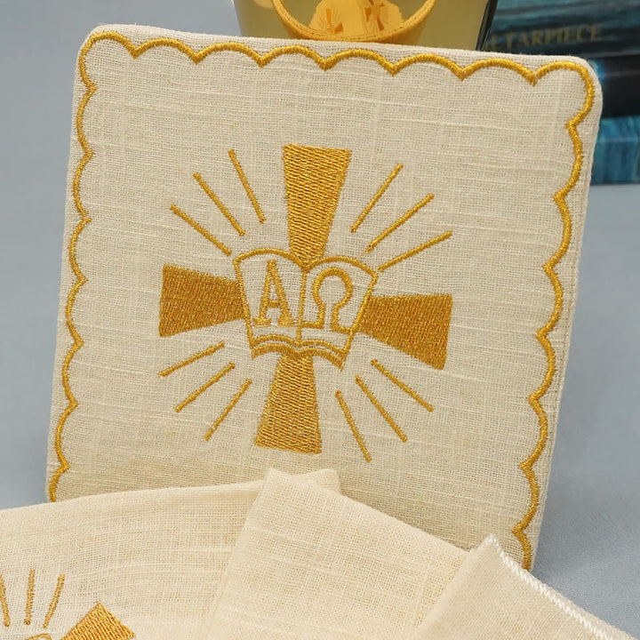 Christianartworkshop Ensemble de linge d'autel en forme de croix dorée brillante de style classique - image 6