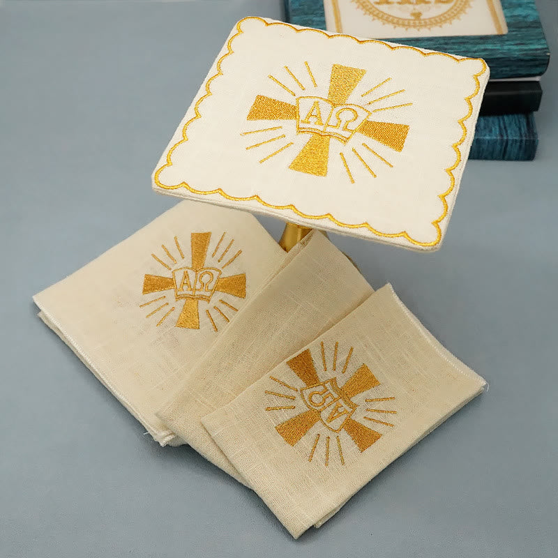 Christianartworkshop Ensemble de linge d'autel en forme de croix dorée brillante de style classique - Croix brillante - image 0