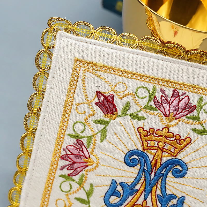 Christianartworkshop Ensemble de linge d'autel Marial Floral Grace de style classique - image 9