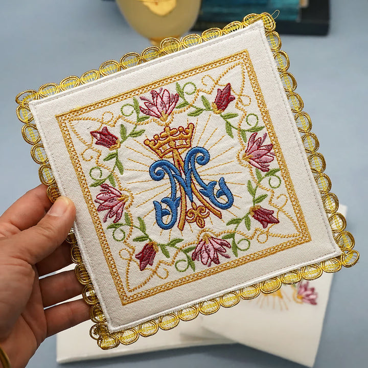 Christianartworkshop Ensemble de linge d'autel Marial Floral Grace de style classique - image 8