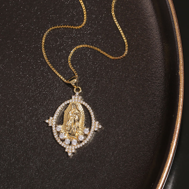 Christianartworkshop Collier pendentif de luxe orné de pierres précieuses représentant Notre-Dame de Guadalupe - image 2