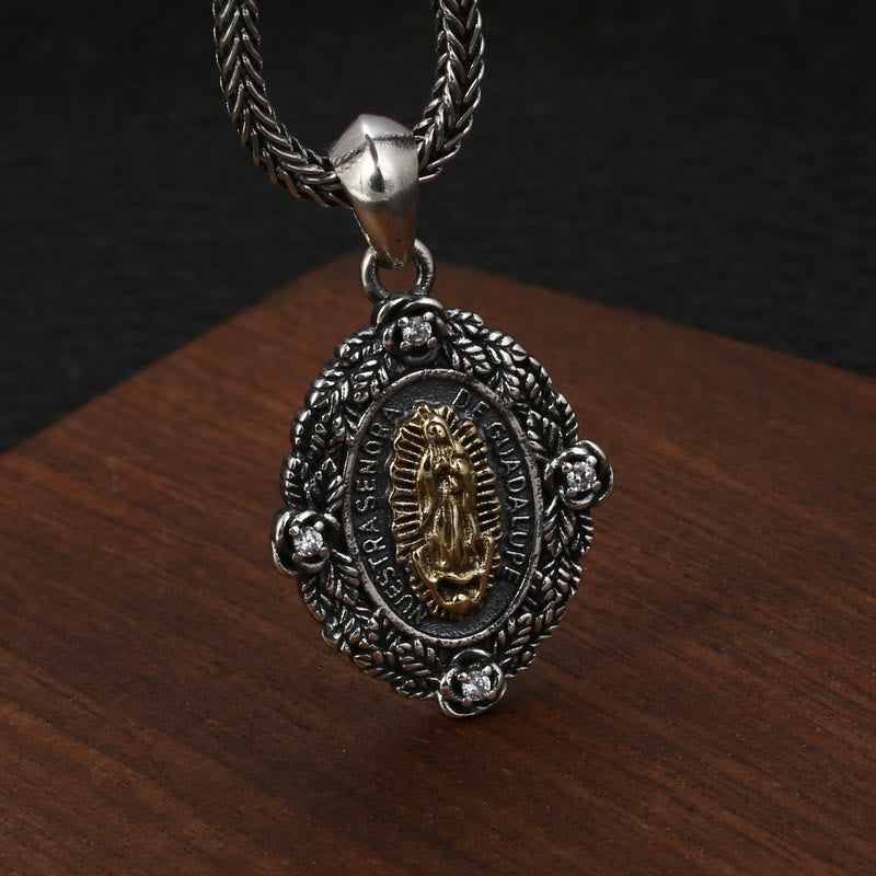 Collier pendentif classique en argent sterling représentant Notre-Dame de Guadalupe et Saint Michel, par Christianartworkshop. - image 2