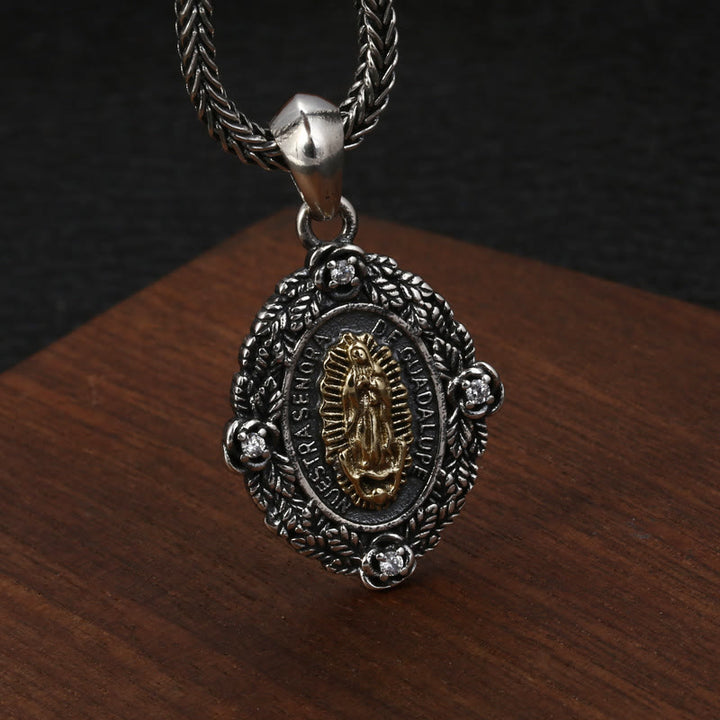 Collier pendentif classique en argent sterling représentant Notre-Dame de Guadalupe et Saint Michel, par Christianartworkshop. - image 2