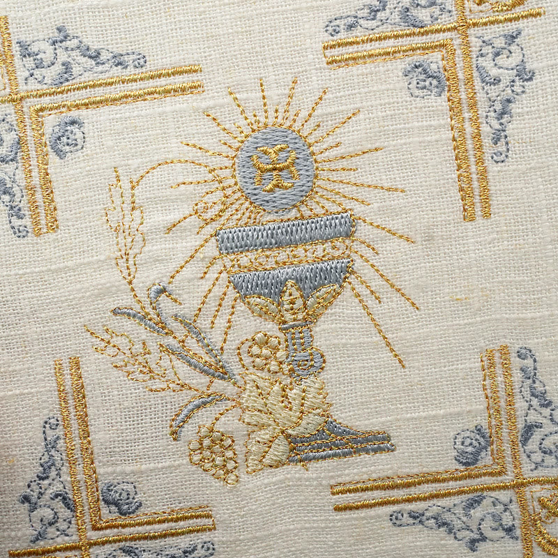 Christianartworkshop Ensemble de lin d'autel religieux de style classique comprenant un calice, un voile et un purificatoire. - image 6