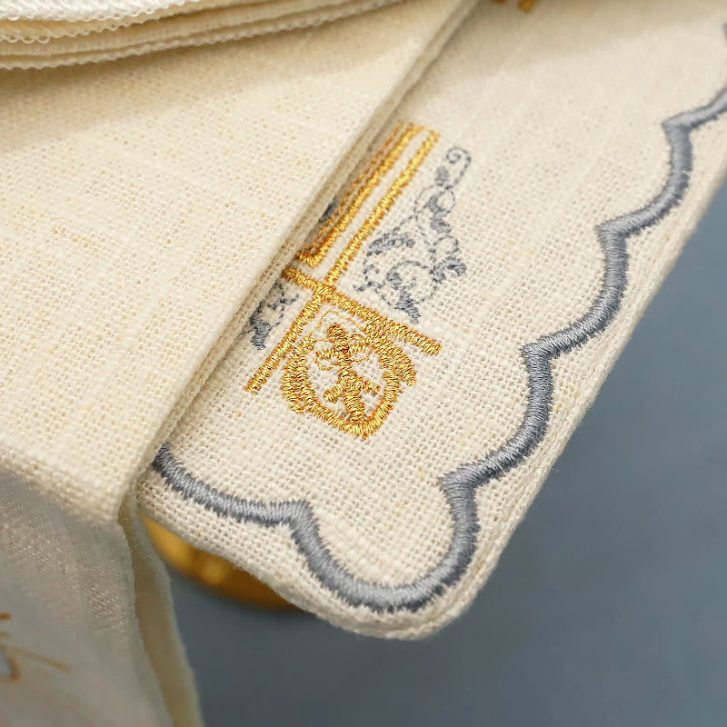 Christianartworkshop Ensemble de lin d'autel religieux de style classique comprenant un calice, un voile et un purificatoire. - image 4