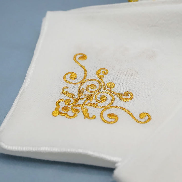 Christianartworkshop Ensemble de lin d'autel religieux Golden Grace de style classique, comprenant un calice, un voile et un purificatoire. - image 6