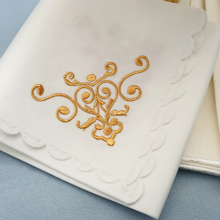 Christianartworkshop Ensemble de lin d'autel religieux comprenant une croix divine, un calice, un voile et un purificatoire - image 5