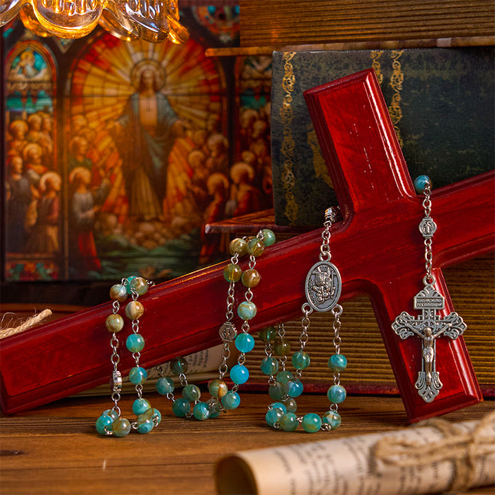 Christianartworkshop Chapelet Notre-Dame d'Aparecida et crucifix en alliage acrylique vert rond de 8 mm - Vert - image 0