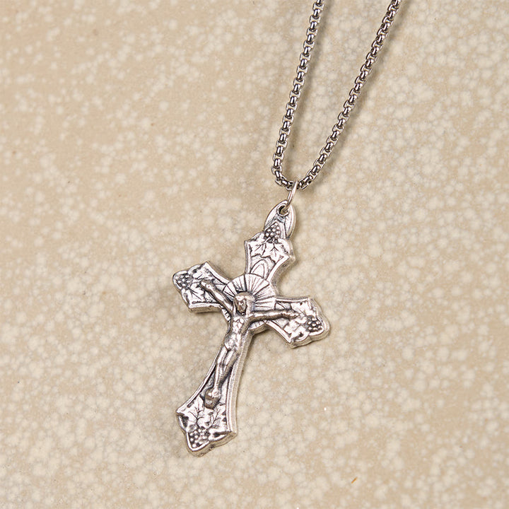Christianartworkshop Collier pendentif crucifix Jésus à motif rétro exclusif, orné de feuilles de vigne. - image 2