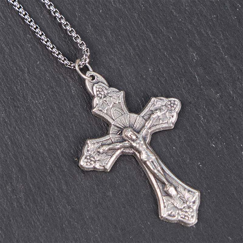 Christianartworkshop Collier pendentif crucifix Jésus à motif rétro exclusif, orné de feuilles de vigne. - image 4
