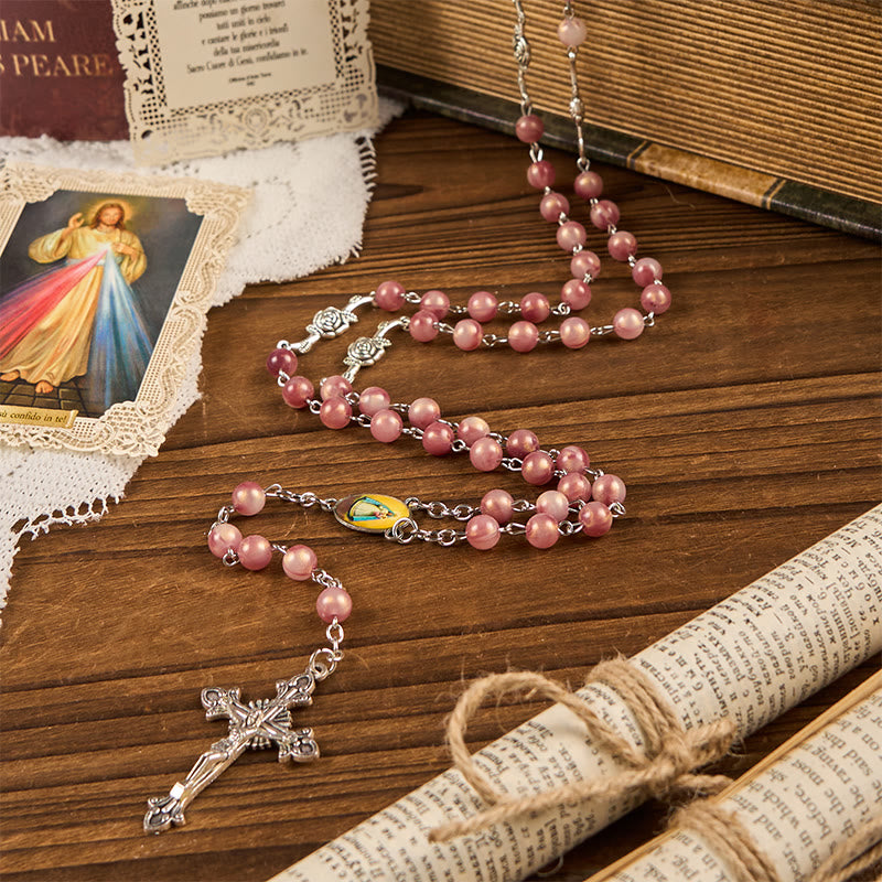 Christianartworkshop Chapelet en alliage rose rond de 8 mm avec Notre-Dame et crucifix - Rose - image 0