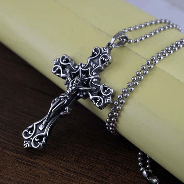 Christianartworkshop Collier crucifix orné - Un symbole profond de dévotion et de foi intemporelle - image 1