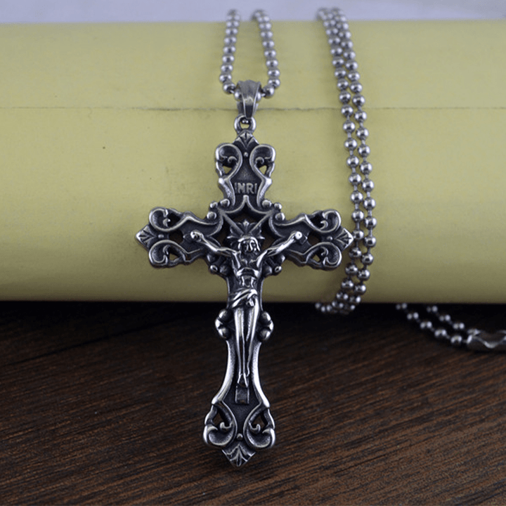 Christianartworkshop Collier crucifix orné - Un symbole profond de dévotion et de foi intemporelle - image 3
