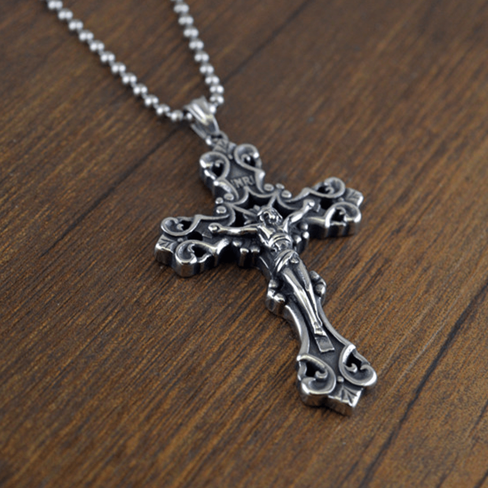 Christianartworkshop Collier crucifix orné - Un symbole profond de dévotion et de foi intemporelle - image 5