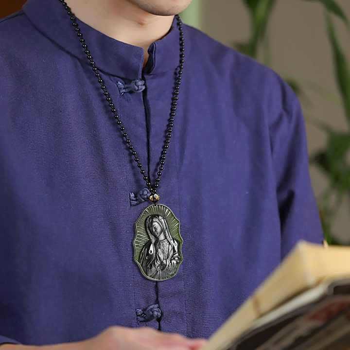 Christianartworkshop Collier en jade noir de Notre-Dame de Guadalupe Hetian - Un emblème de dévotion sacrée - image 4