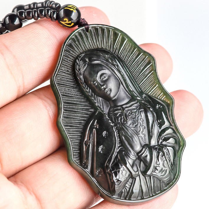 Christianartworkshop Collier en jade noir de Notre-Dame de Guadalupe Hetian - Un emblème de dévotion sacrée - image 3