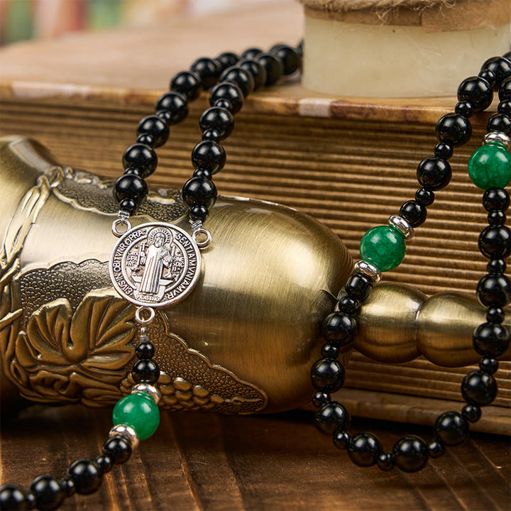 Christianartworkshop FOI PRIÉE : Chapelet fait main en obsidienne et jade, orné d'un crucifix et de perles de 8 mm, avec croix et pendentif Saint Benoît. - image 8