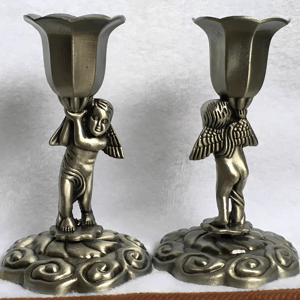 Christianartworkshop Bougie décorative classique Sainte Famille - Un luminaire de foi et de dévotion - Angle - image 0