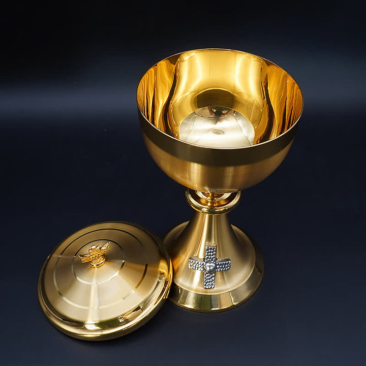 Christianartworkshop Calice et pyxide exquis, ornés d'une croix et de couleur or – Vases divins pour la communion sacrée - image 7