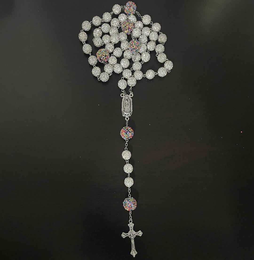 Christianartworkshop Chapelet Notre-Dame de Guadalupe et crucifix en chaîne d'alliage ornée de strass blancs ronds de 10 mm - image 1