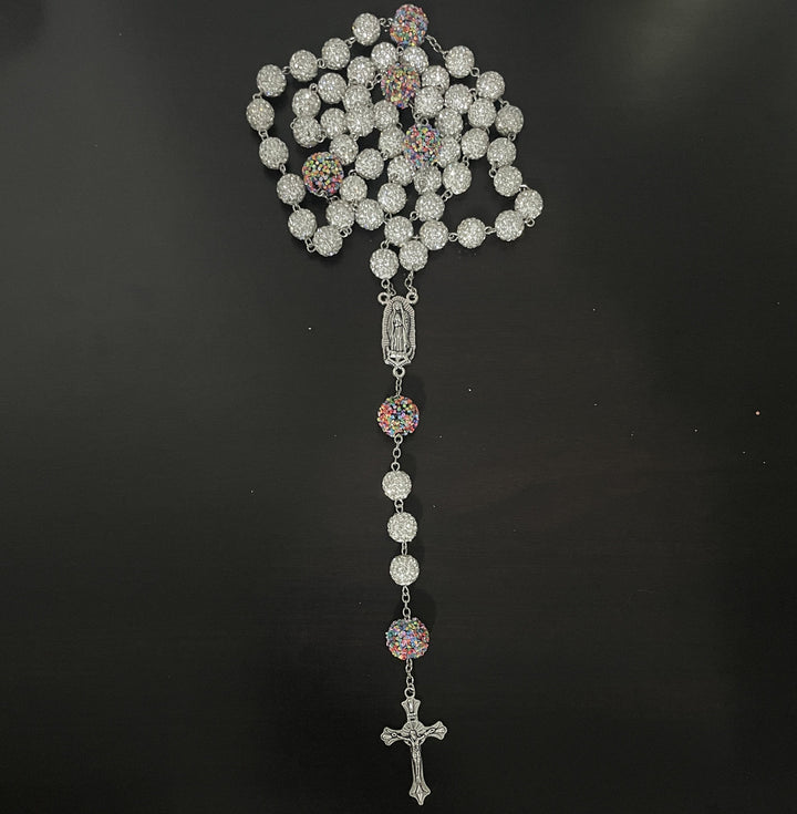Christianartworkshop Chapelet Notre-Dame de Guadalupe et crucifix en chaîne d'alliage ornée de strass blancs ronds de 10 mm - image 1