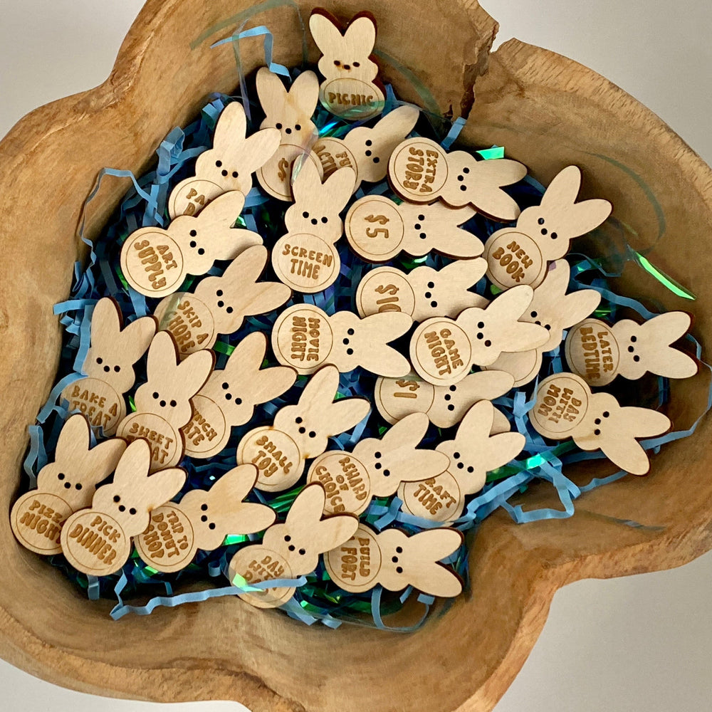 Christianartworkshop Jetons de Pâques en forme de lapin gravés, à glisser dans les œufs, avec des activités - image 1