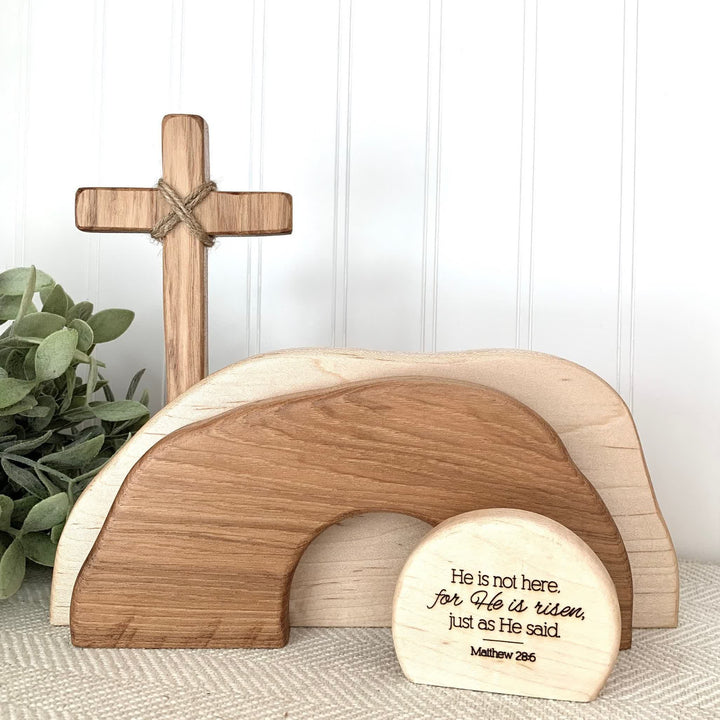 Christianartworkshop Il est ressuscité : Ensemble de décorations rustiques en bois pour Pâques avec versets bibliques - Décoration de plateau à étages pour Pâques - image 0