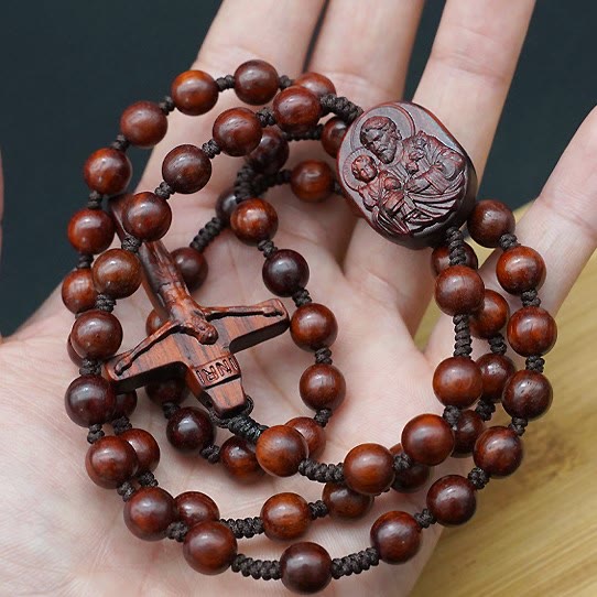 Christianartworkshop Chapelet crucifix en perles de bois d'olivier - image 5