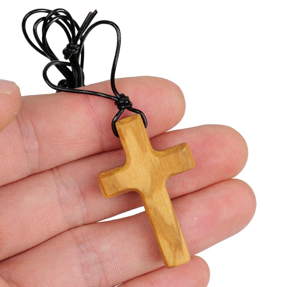 Christianartworkshop Collier croix en bois d'olivier fait main : un symbole de foi et de savoir-faire - image 5