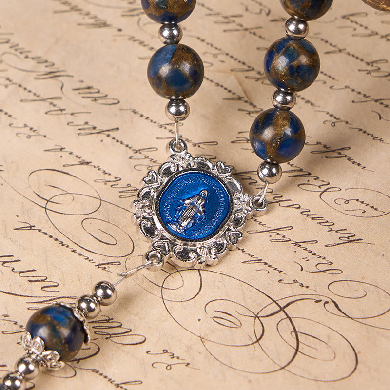 Christianartworkshop Chapelet de perles en pierre bleue et dorée de 8 mm, orné d'une croix bleue et d'un crucifix, représentant la Vierge Marie - image 4