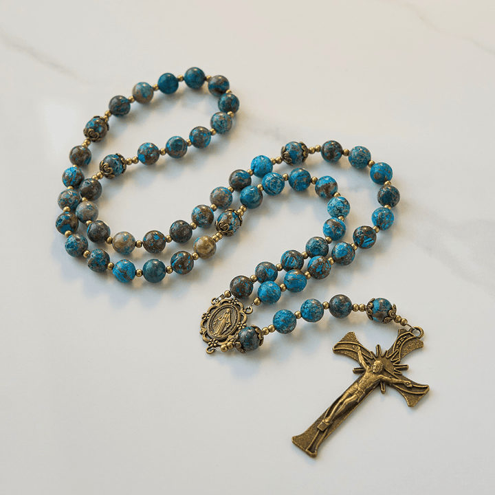 Christianartworkshop Chapelet artisanal en perles à motif bleu : médaille miraculeuse et crucifix en pierre de larimar authentique de 8 mm - image 11